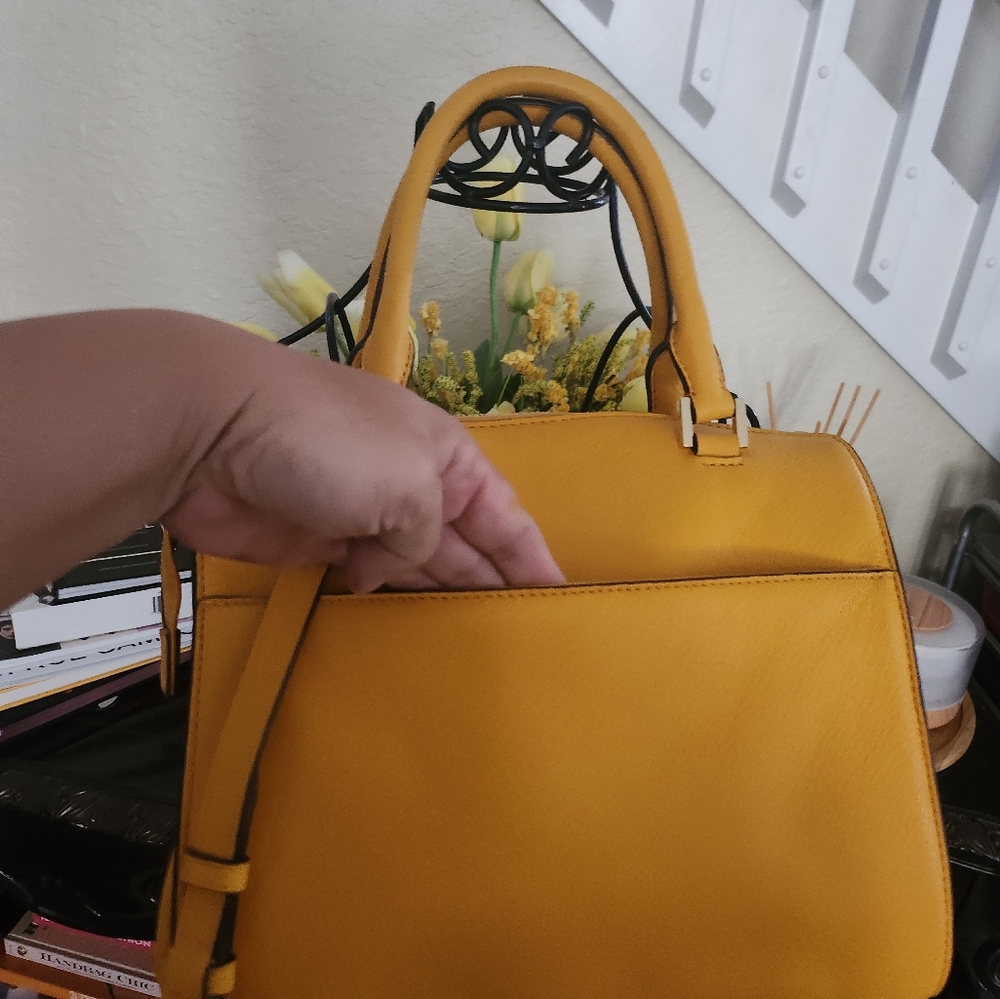 Michael Kors Yellow Leather Hudson Satchel - Picture 4 of 9